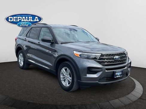 Used 2023 Ford Explorer XLT AWD/4WD image 9