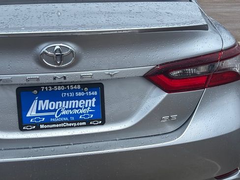 Used 2024 Toyota Camry SE FWD image 12