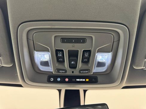 Used 2020 Chevrolet Silverado 1500 RST w/ All-Star Edition AWD/4WD image 21