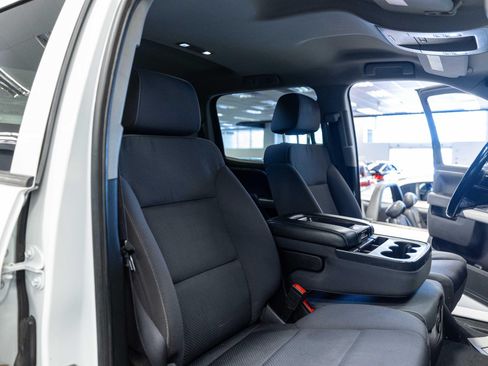 Used 2019 Chevrolet Silverado 2500 LT AWD/4WD image 17