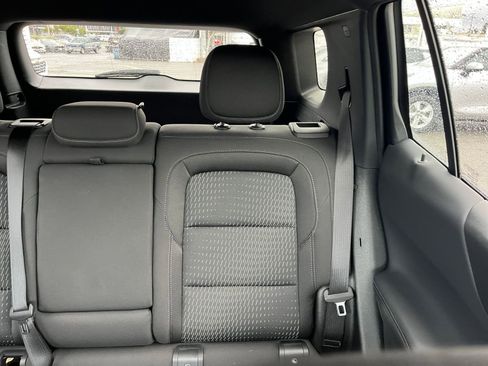 Used 2025 Chevrolet Equinox LT image 37