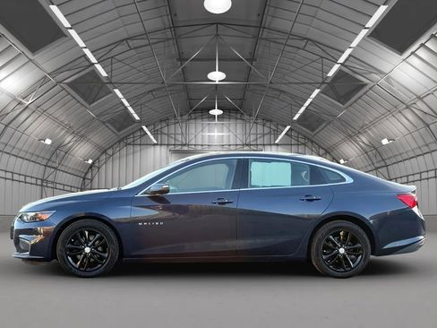Used 2016 Chevrolet Malibu LT FWD image 4