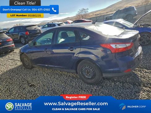 Used 2012 Ford Focus SE FWD image 3