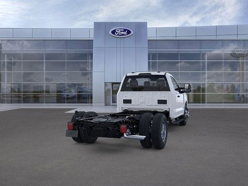 New 2026 Ford F350 XLT image 9