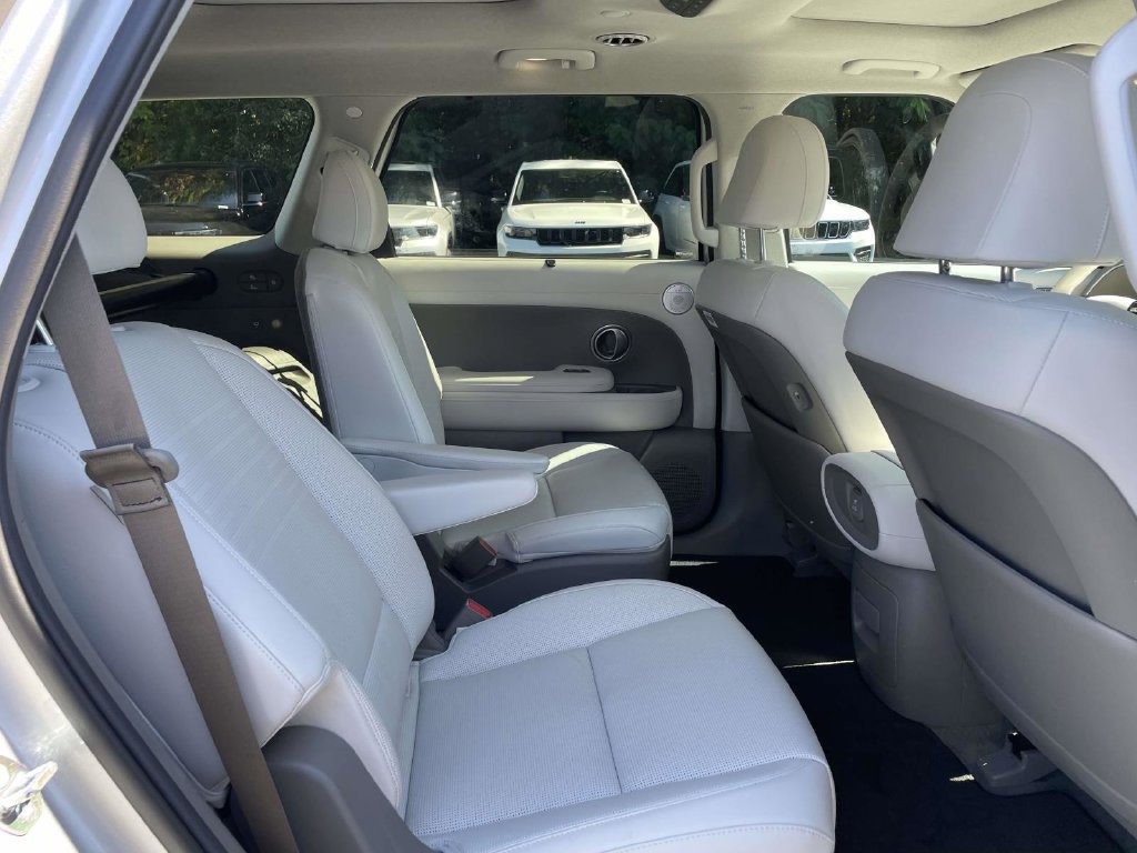 Used 2026 Hyundai Palisade Limited FWD image 18