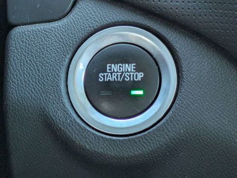 Used 2020 Chevrolet Equinox Premier FWD image 37