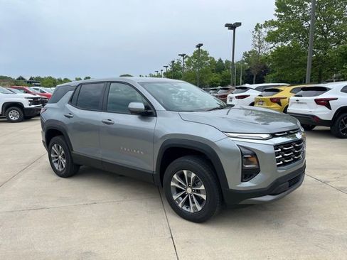 New 2026 Chevrolet Equinox LT w/ Safety and Technology Package image 4