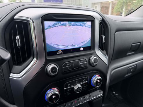 Used 2021 GMC Sierra 1500 SLE AWD/4WD image 19