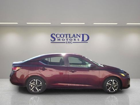 Used 2024 Nissan Sentra SV FWD image 5