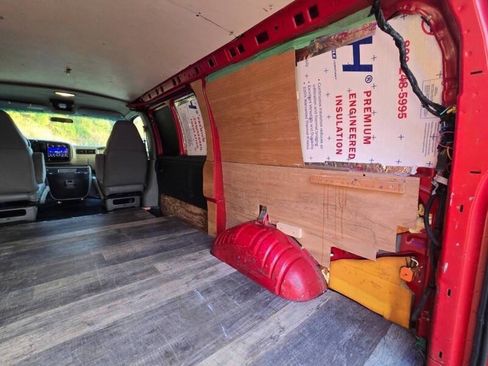 Used 2000 Chevrolet Express 3500 G3500 3dr Cargo Van w/ Convenience Pkg image 21