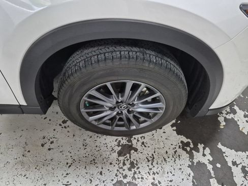 Used 2019 MAZDA CX-5 Touring FWD image 5