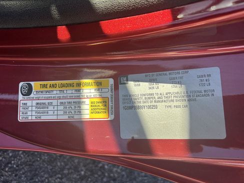 Used 2009 Saturn Sky Ruby Red image 19