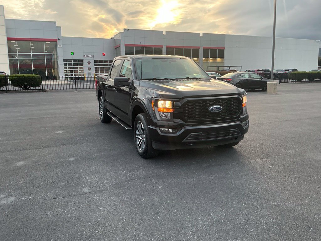 Used 2023 Ford F150 XL w/ STX Appearance Package AWD/4WD image 3