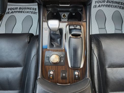 Used 2014 Lexus LS 460 w/ Comfort Package RWD image 32