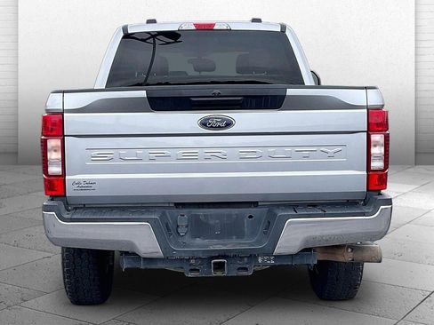 Used 2022 Ford F250 XLT w/ FX4 Off-Road Package AWD/4WD image 3