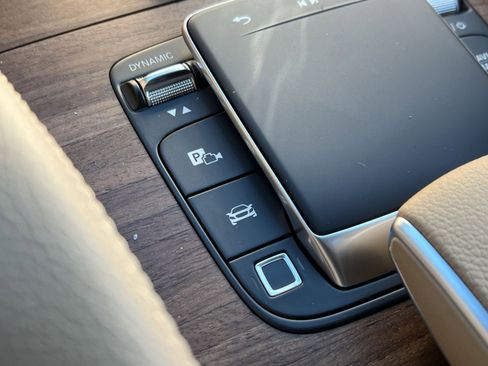 New 2026 Mercedes-Benz GLE 450e 4MATIC image 33