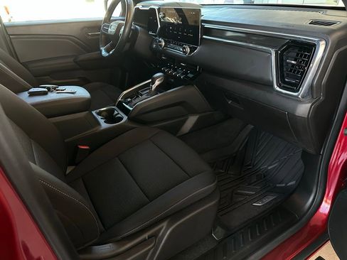 Used 2024 GMC Canyon Elevation w/ Convenience Package image 15