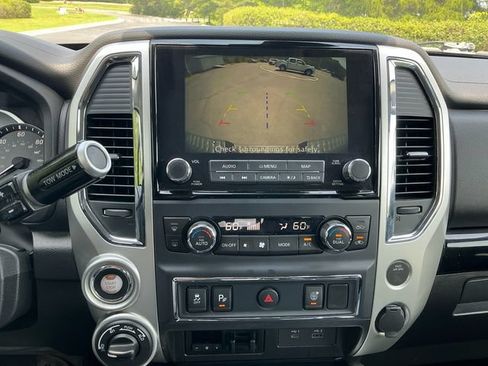 Used 2021 Nissan Titan SV w/ SV Convenience Package AWD/4WD image 20