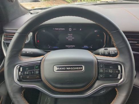 Used 2025 Jeep Grand Wagoneer L Series III w/ Rear Seat Video Group 1 AWD/4WD image 35