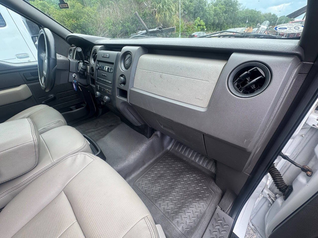 Used 2009 Ford F150 STX RWD image 11