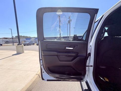 New 2026 RAM 1500 Express AWD/4WD image 28