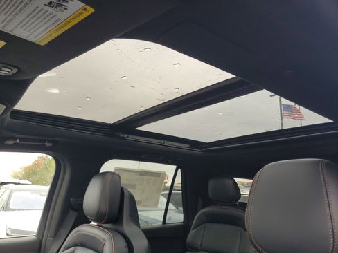 New 2026 Lincoln Navigator L Black Label image 11