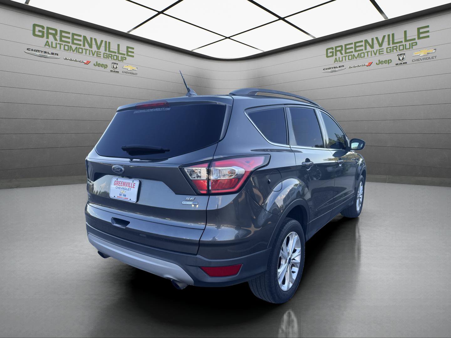 Used 2018 Ford Escape SE w/ Ford Safe & Smart Package AWD/4WD image 6