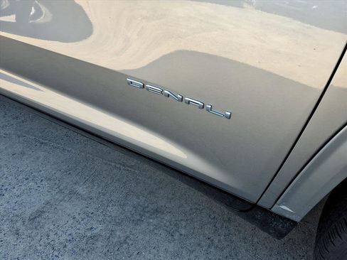 New 2026 GMC Acadia Denali w/ Super Cruise Package image 10