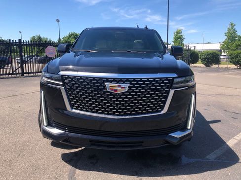 Used 2021 Cadillac Escalade Premium Luxury AWD/4WD image 2