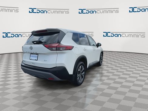 Used 2023 Nissan Rogue SV FWD image 8