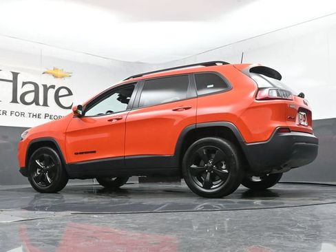 Used 2021 Jeep Cherokee Latitude Plus AWD/4WD image 55