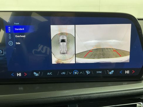 New 2026 Chevrolet Traverse LT w/ Driver Confidence Package image 18