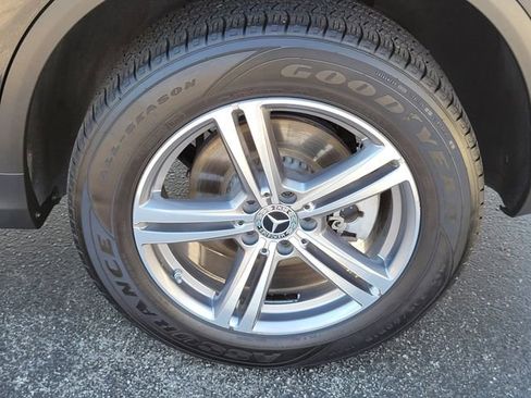 Used 2022 Mercedes-Benz GLC 300 image 7