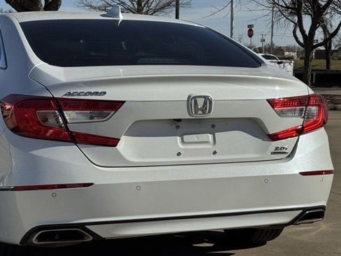 Used 2020 Honda Accord Touring image 8