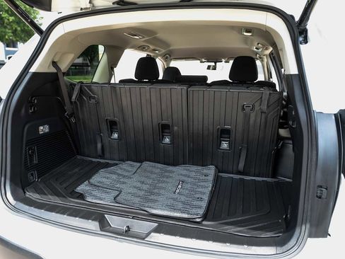 Used 2022 Subaru Ascent Premium w/ Convenience Package AWD/4WD image 56