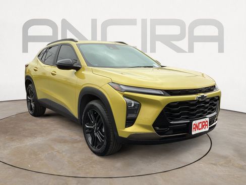 Used 2024 Chevrolet Trax ACTIV w/ Sunroof Package image 7