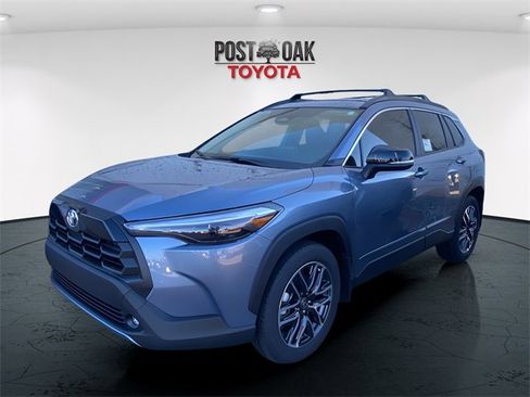 New 2026 Toyota Corolla Cross XLE image 3