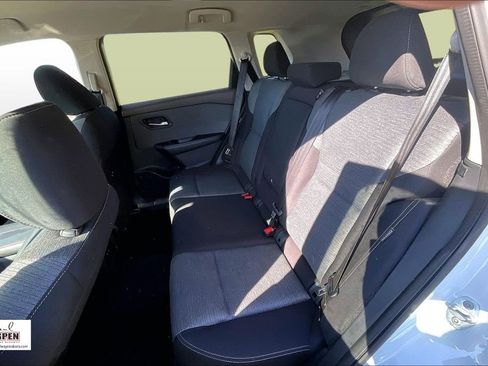 Used 2023 Nissan Rogue SV image 24