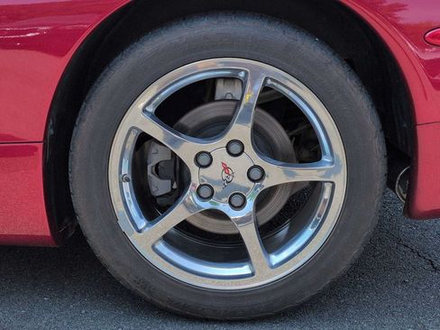 Used 2002 Chevrolet Corvette Coupe w/ Preferred Equipment Group2 RWD image 14