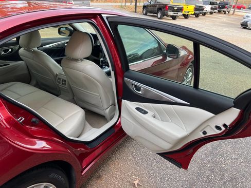 Used 2014 INFINITI Q50 Premium image 14