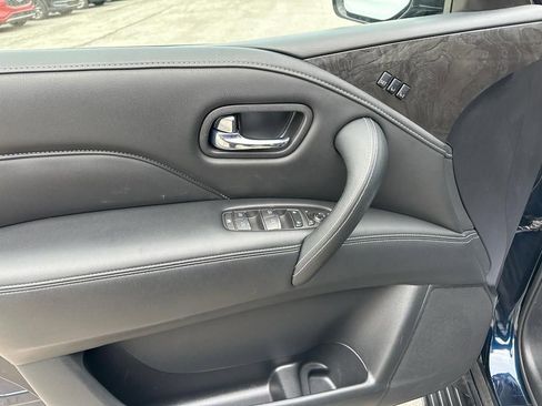 Used 2024 INFINITI QX80 Luxe image 9