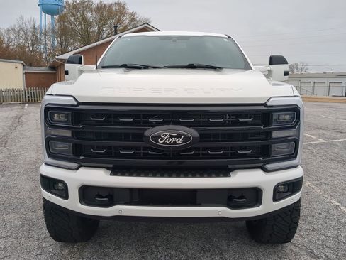 Used 2024 Ford F250 Platinum image 7