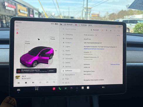 Used 2023 Tesla Model Y AWD image 15