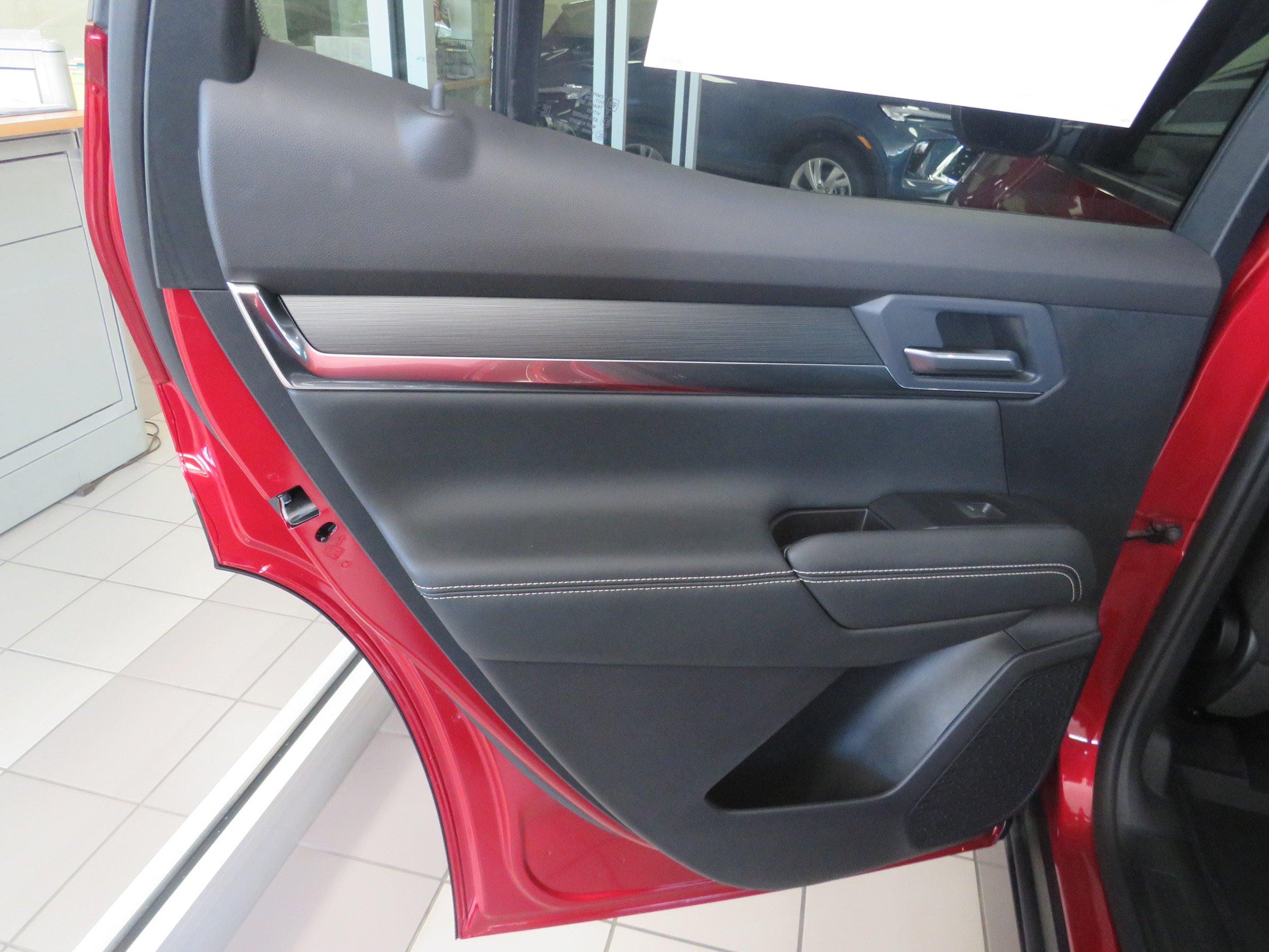 New 2027 GMC Terrain Elevation w/ LPO, Floor Liner Package AWD/4WD image 10