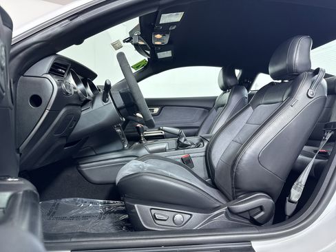 Certified 2020 Ford Mustang Shelby GT350 w/ Technology Package image 8