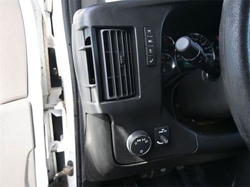 Used 2016 Chevrolet Express 3500 image 6