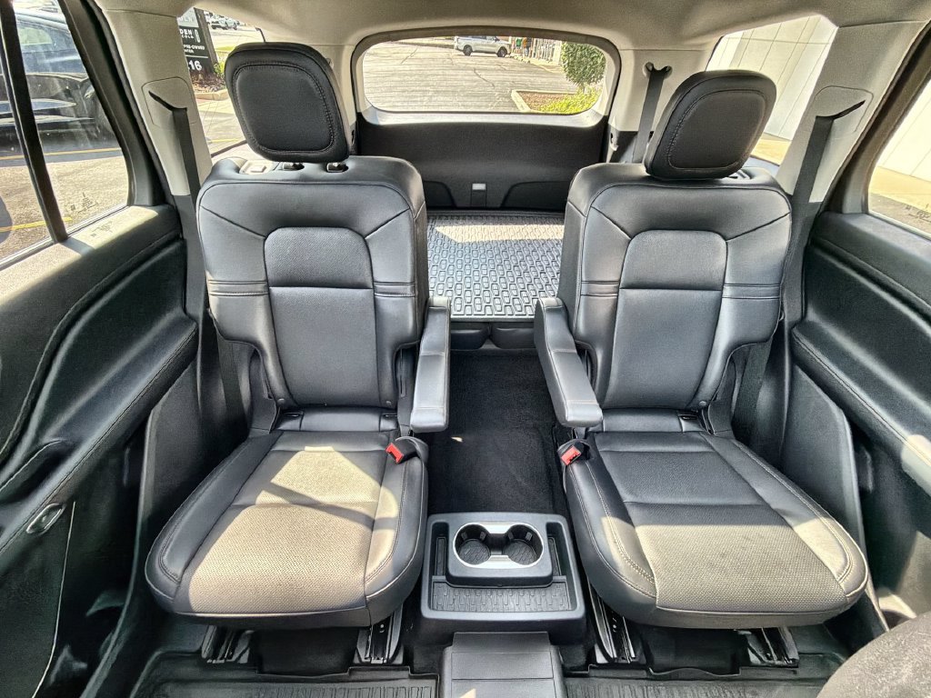 Used 2025 Lincoln Aviator 2WD w/ Equipment Group 101A image 26