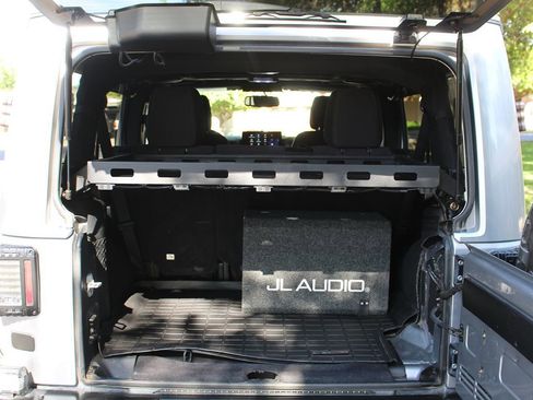 Used 2013 Jeep Wrangler Unlimited Rubicon AWD/4WD image 22