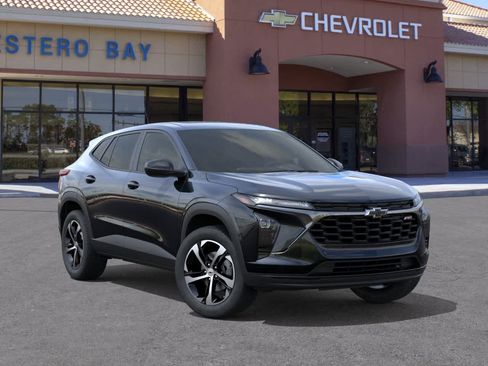 New 2026 Chevrolet Trax RS FWD image 7