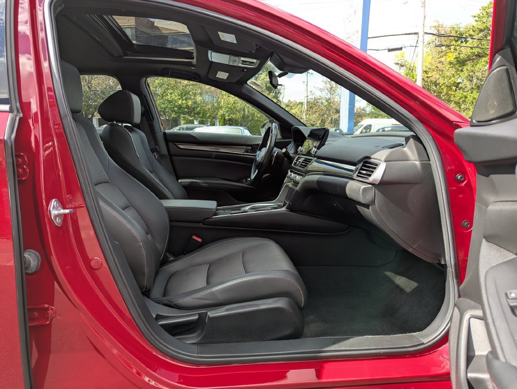 Used 2021 Honda Accord Sport image 30